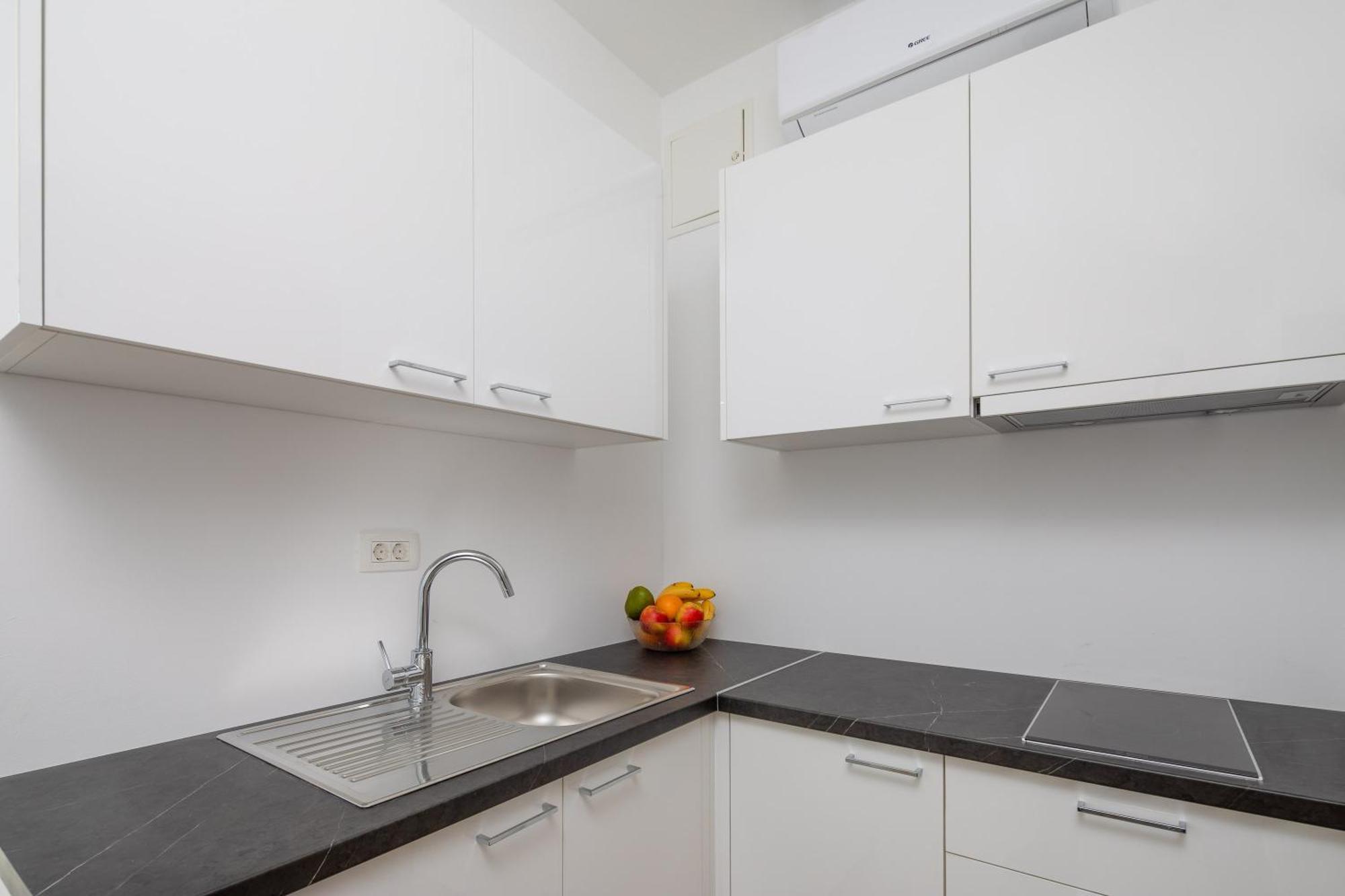 Blue Wonder Apartments Дугі-Рат Екстер'єр фото